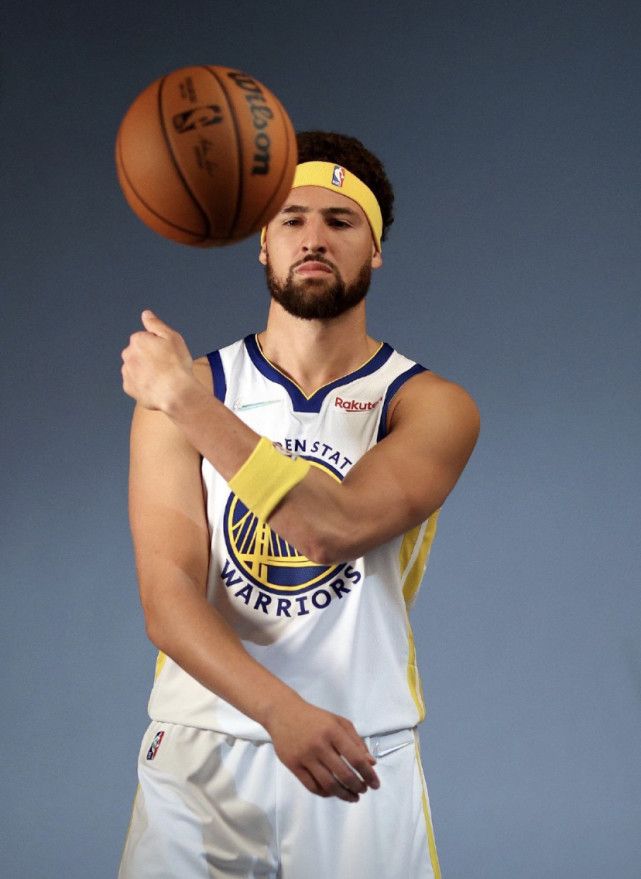 爱游戏注册 -两度落后两度扳平风雨彩虹铿锵玫瑰